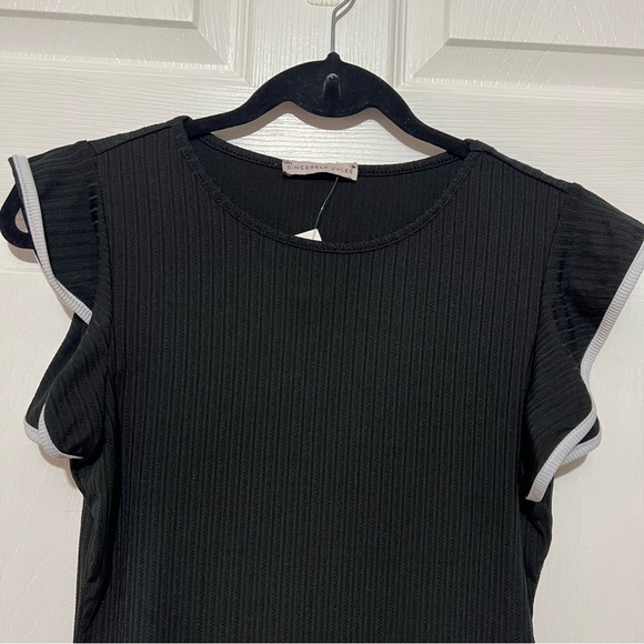 ❄️ *NEW* Sincerely Jules - Women’s Top - Picture 3 of 8